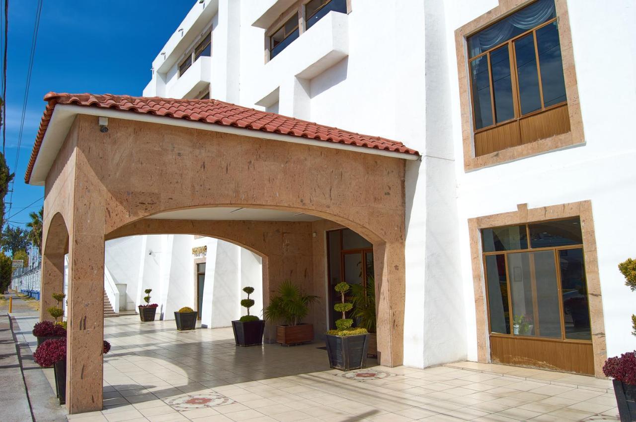 Hotel Del Alba Inn & Suites Aguascalientes Exterior photo