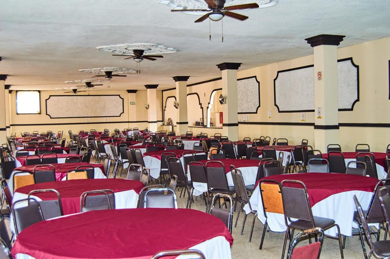 Hotel Del Alba Inn & Suites Aguascalientes Exterior photo